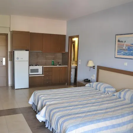 Apartmanhotel Philoxenia 3*