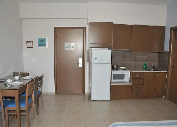 φιλοξενία 3* Λευκαντί